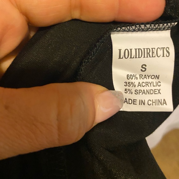 New no tags long sleeve top , v neck, soft material, great if you are expecting, - Picture 4 of 4